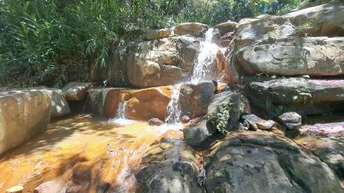 Chalé Parada Santa Fé na Fazenda São Leandro (Chale Parada Santa Fe na Fazenda Sao Leandro) in Rio Das Flores
