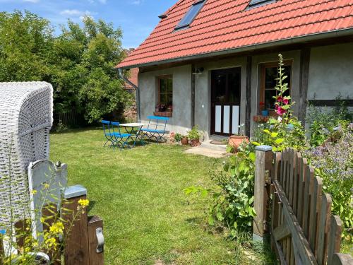 Viesnīcas āriene, Kleiner Eselhof in Semlow