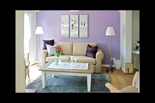Viesnīcas āriene, Ferienhaus Nanny Und Helene in Uphusum