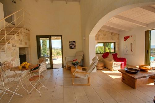 Exterior view, Villa Mataki Ideales Resort in Trapezaki Beach