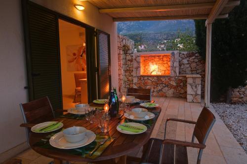Exterior view, Villa Mataki Ideales Resort in Trapezaki Beach