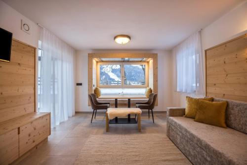 Apartments Armeri Black Dolomites