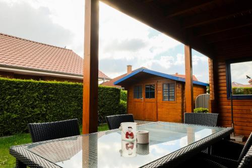 Viesnīcas āriene, Ferienhaus Auszeit am See in Walchum