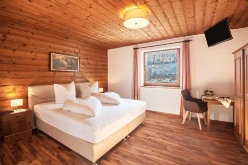 Ferienwohnung Brugger 6 Personen in Kaltenbach, Österreich
