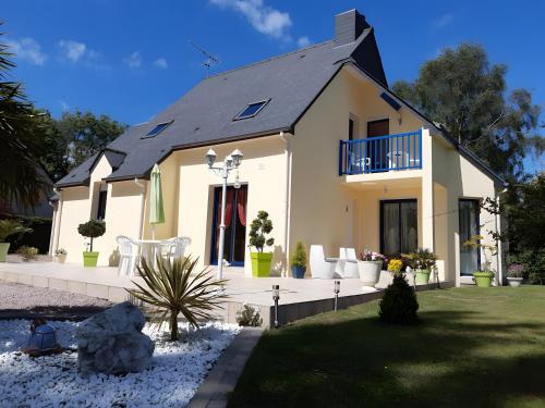 A szálláshely kívülről, Chez Mireille - Chambre Maya in Cancale