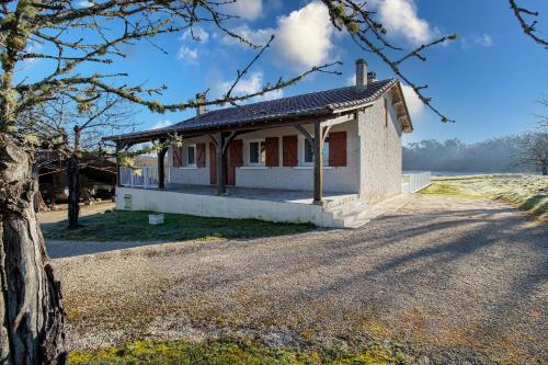 Viesnīcas āriene, Maison au calme et piscine privée (Maison au calme et piscine privee) in Siorac-de-Riberac