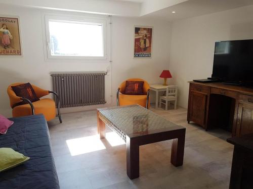 Maison d'Hôtes en Drôme Provençale - Apartment - Vinsobres