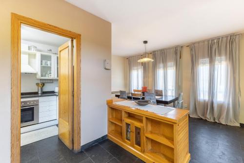 virtuve, Casa Rural Cantueso 1 in Valleruela Depedraza