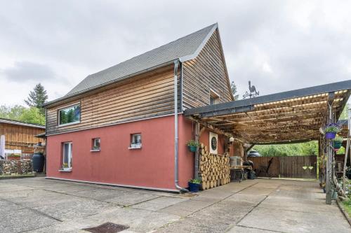 Viesnīcas āriene, Chalet Kunterbunt in Zeulenroda-Triebes