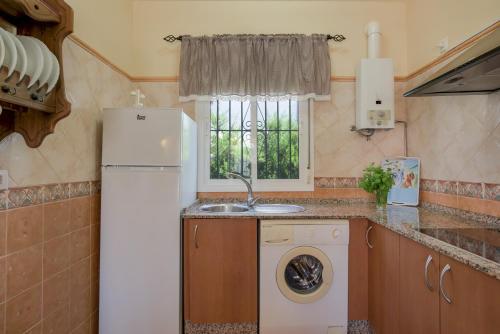 Casa Dalia con piscina privada - image 4