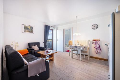 2 bedrooms, 2 beds