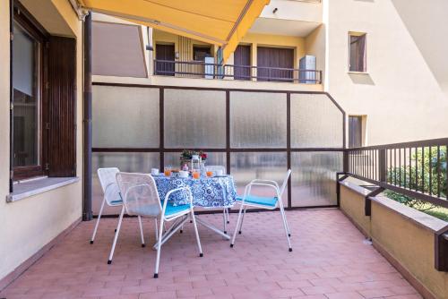  House Samantha Lago Maggiore in Laveno-Mombello