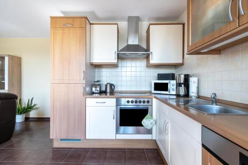 кухня, Ferienwohnung Mühlenweide (Ferienwohnung Muhlenweide) in Wesselburen