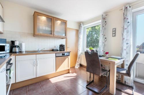 кухня, Ferienwohnung Mühlenweide (Ferienwohnung Muhlenweide) in Wesselburen