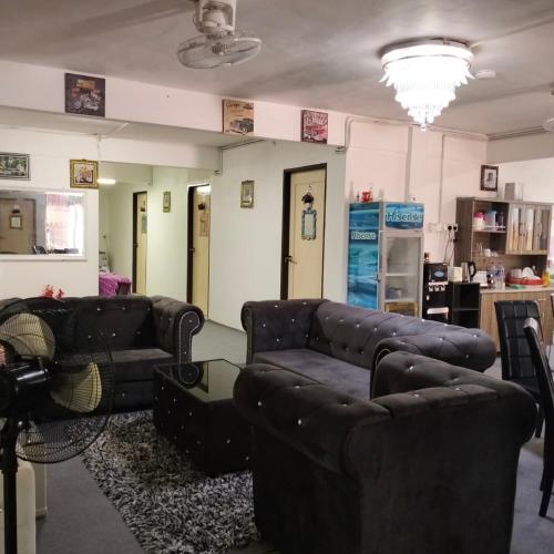 Airport Riverside Roomstay & Homestay in Pantai Cahaya Bulan (PCB)