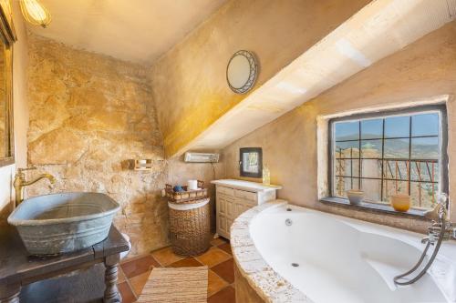 Vannas istaba, Casa Rural Ermita de las eras in Algarinejo