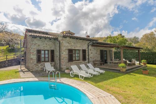 Stupendo rustico in pietra gîte à louer Castellina Marittima