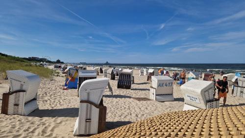 Traumschlößchen 100 m vom Strand - image 4