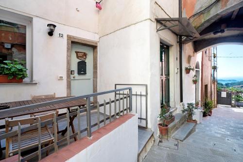  Hemingway´s Shelter in La Spezia