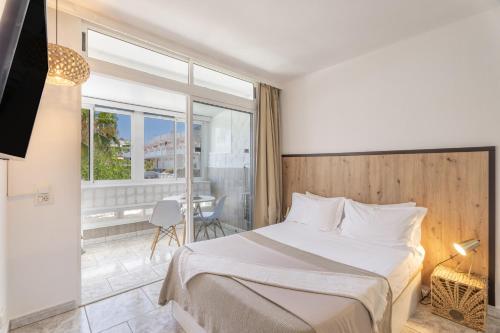 Hand Made Suite Costa del Silencio