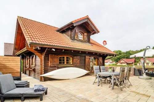 Das Alpenhaus an der Ems in Walchum, Deutschland