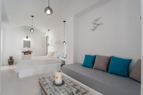 Helmos Cozy Studio