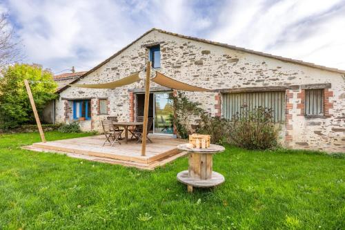 Viesnīcas āriene, Gite à La Ferme (Gite a La Ferme) in Saint-Florent-des-Bois