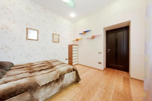 hth24 apartments on Italiyanskaya 14 - image 3