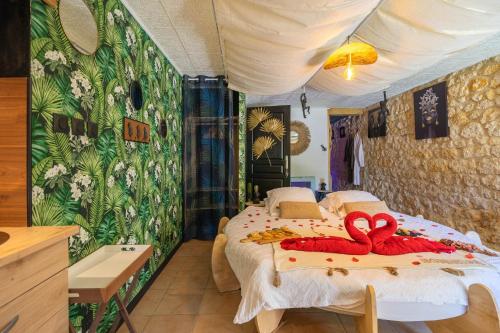 Istaba viesiem, Le Vésuve avec jaccuzi (Le Vesuve avec jaccuzi) in Saint-Genis-de-Saintonge