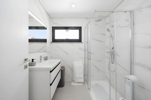 Luxury T2 Apartment In Cabanas - image 4