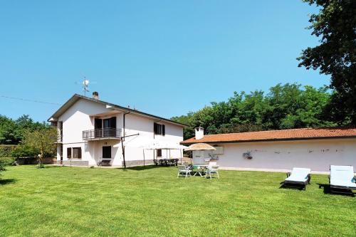  Villa Fox in Angera