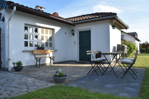 Exterior view, Casa Schrader in Oberneisen