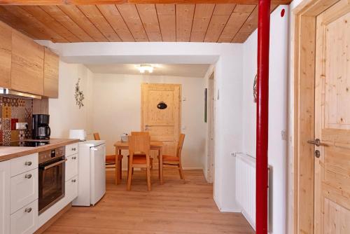 Konyha, Wohnung Am Fuße des Kreuzbergs in Bischofsheim a.d. Rhon