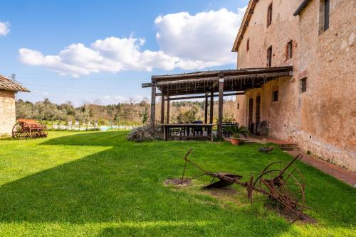 Зовнішній вигляд готелю, Agriturismo la Taverna Di Celsa in Совічіле