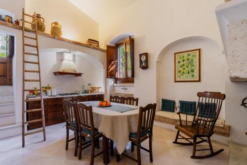  Antica corte dell´800 in Castrignano del Capo