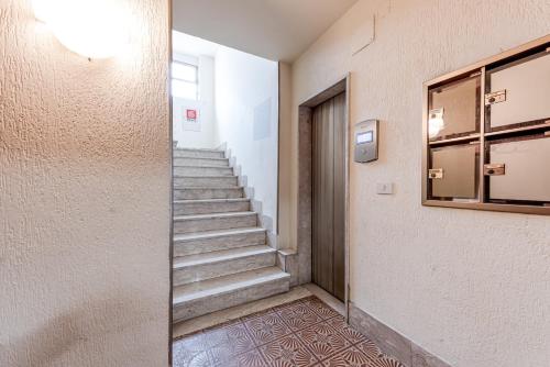 Firenze terrazza doppio parcheggio - image 8