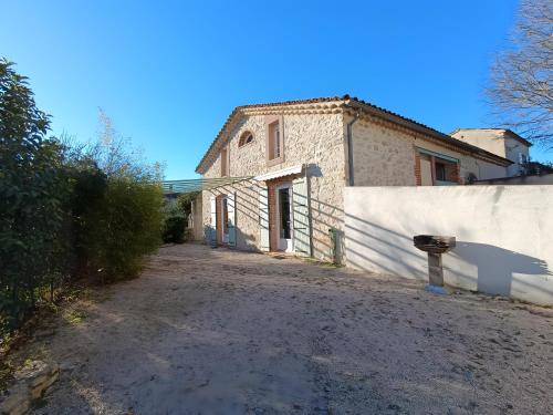 Le Gîte Du Vieux Mûrier Côté Sud gîte à louer Saint-Jean-de-Serres