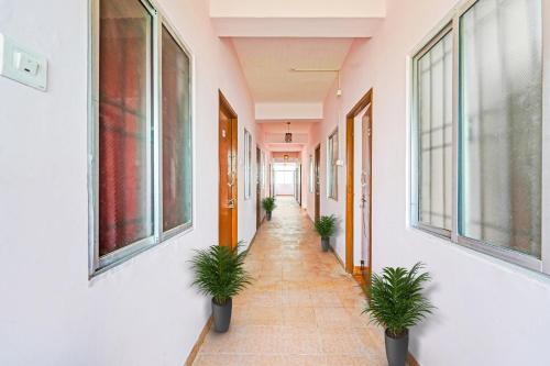 Lobby, Hotel O Karapakkam, Chennai in Chennai