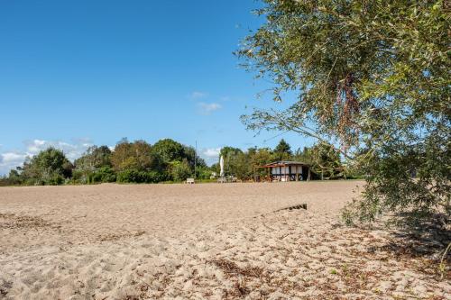 Viesnīcas āriene, Ferienwohnung Ebbe am Weserstrand in Hagen im Bremischen