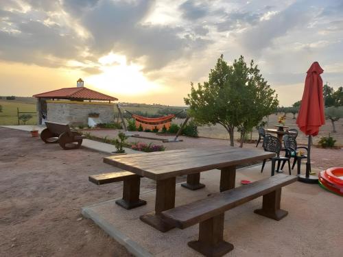 . Casa De Campo Das Oliveiras
