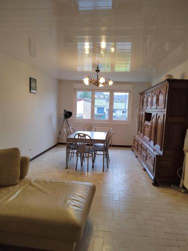 Viesnīcas āriene, Gîte familial avec salle de jeux (Gite familial avec salle de jeux) in Velosnes