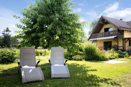 Viesnīcas āriene, Ferienhaus Engert mit Holzofensauna in Althuttendorf