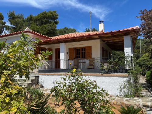 Exterior view, Divas Gartenhaus in Vasilitsi