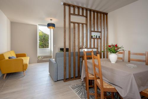 Gite La Maison Du Soyeux Ga