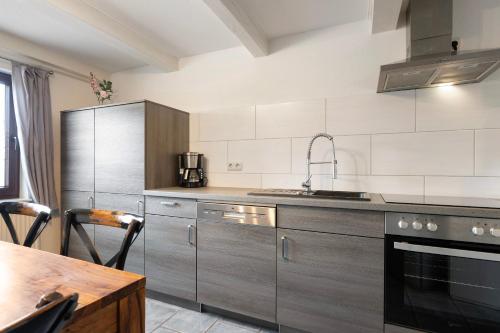 кухня, Ferienhaus Op´n Doerp in Wesselburen