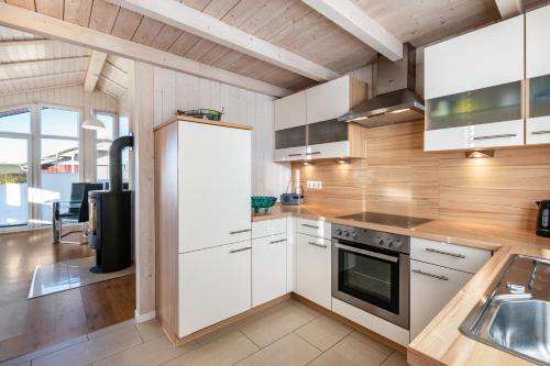 virtuve, Ferienhaus Aquamarin in Wesselburenerkoog