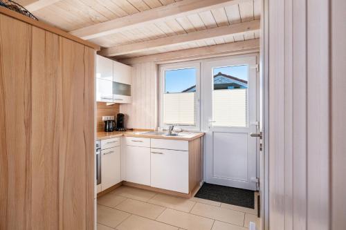 virtuve, Ferienhaus Aquamarin in Wesselburenerkoog