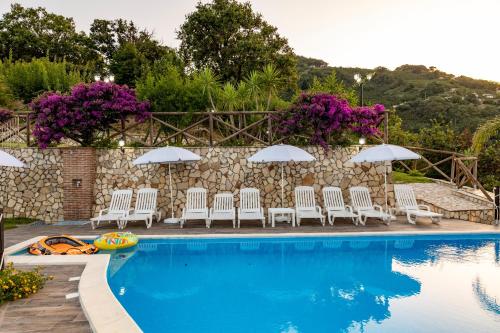  Arcaloro Resort in SantʼAngelo di Brolo