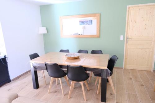 Viesnīcas āriene, Loue Appartement Neuf in Eyne ciems