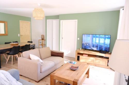 Viesnīcas āriene, Loue Appartement Neuf in Eyne ciems